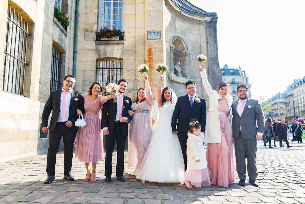 Mariage religieux -Église Saint Germain- Paris : les demoiselles et garçons d'honneur
